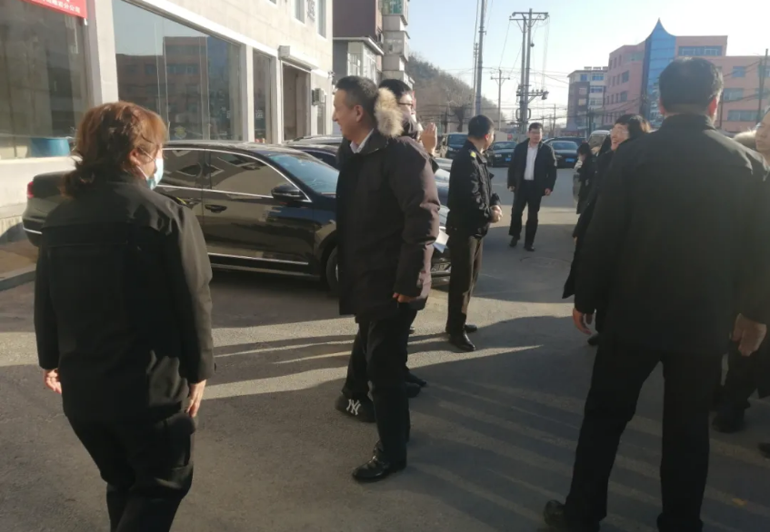 鞍勤集團黨委下基層、聽民意，助推企業(yè)高質(zhì)量發(fā)展